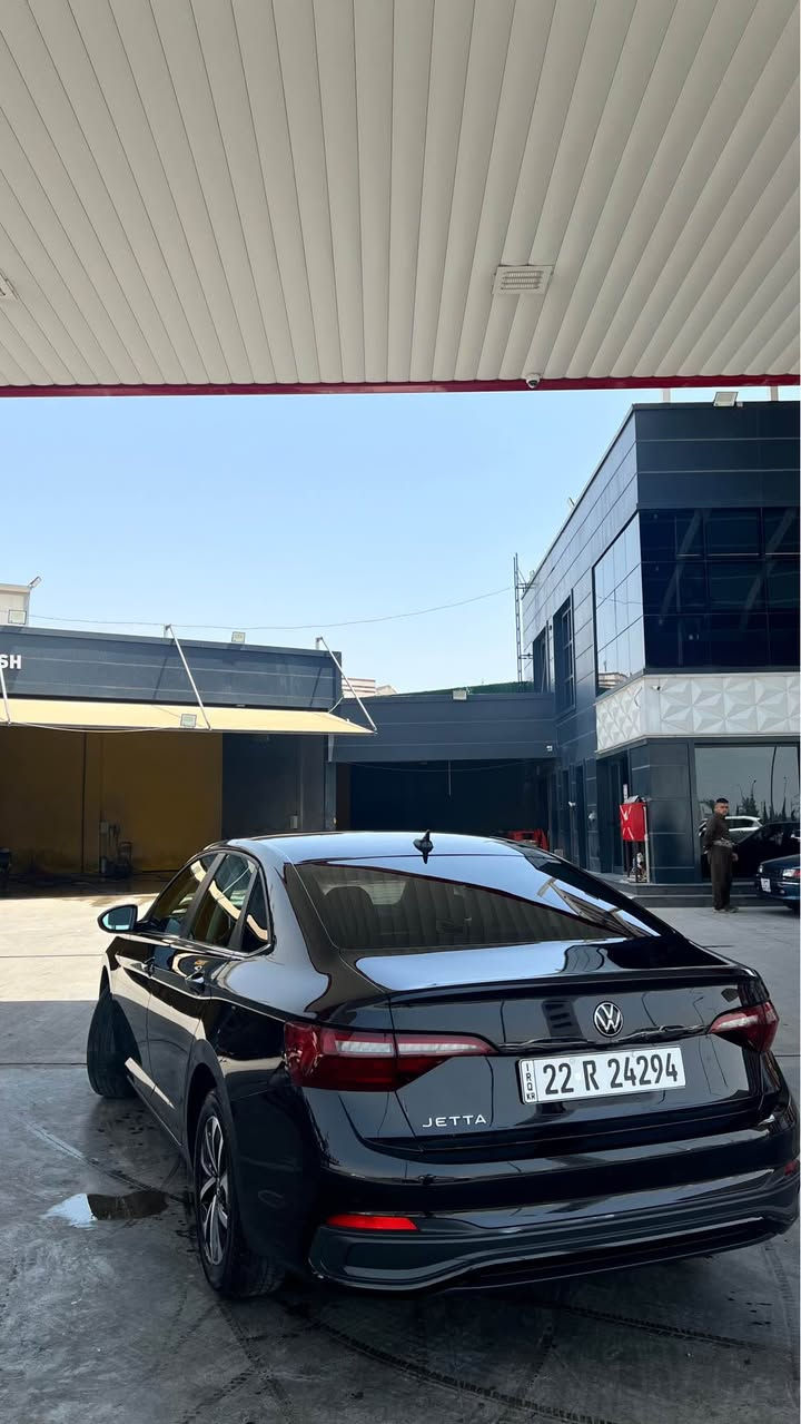 VW Jetta مۆدیل 2023 مواسەفات S
سەیارەکی پاک و خاوێنە رەنگی رەش ، وێنەی حادیسەکەم داناوە تەنها نیو بۆنیت سبغ بێ ژۆری بێ ئیرباگ لایتی پیشی بیلادی رادیتە بیلادی ، دەحامی پێشەوەی کرایتە SEL حیسابی کلینی لۆ بکە ، تەنها نیو بۆنیت سبغ ، قۆپی لە قەلبی نیە ، شوختی نـیە ، تازە رەقەم کراوە ، غرامەی لەسەر نیە ، هەموو گیـانی بەشەرت ، نرخی زۆر گونجاوە ،         ژمارە تەلوفۆن *********** أربيل, العراق
