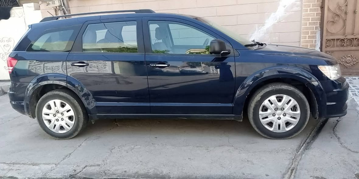 ‏▪️النوع : Journey - SE
‏▪️الموديل: 2017
‏▪️ الضرر:  كلين بدون ضرر
‏▪️ المحرك :2:4
‏▪️العداد:  150الف
‏▪️السعر : 152 بيها مجال او مراوس
‏▪️سبعة مقاعد
‏▪️لون الداخل بيج
‏▪️التبريد قطعتين منفصل
‏▪️ تحكم ستيرن ومحدد سرعه 
‏▪️الأبواب والجنطه بصمه
‏▪️ تشغيل عن بعد
‏▪️شاشه صغيره
‏الاتصال على:               *********** 
***********
‏ كركوك, العراق
