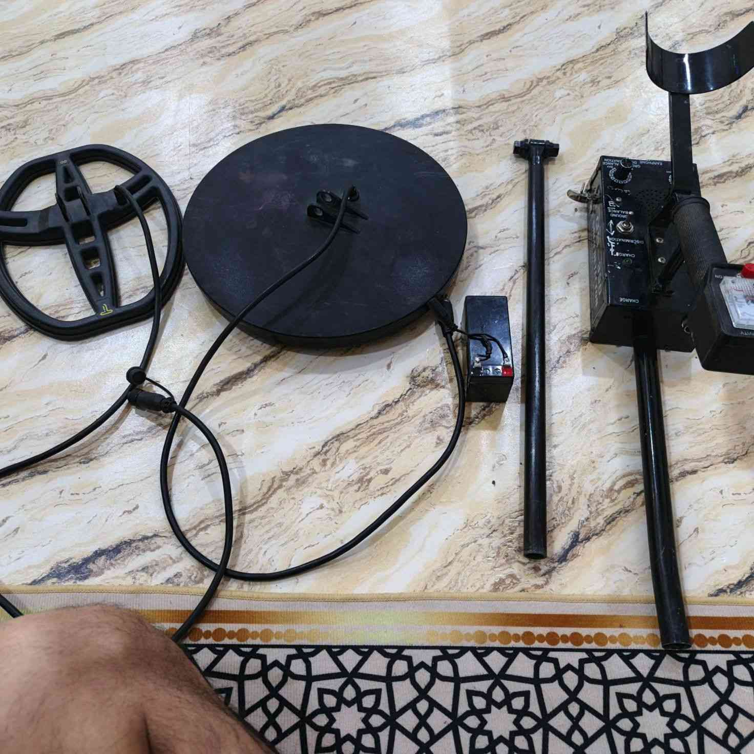 متوفر كاشف معادن اصلي باله استرالي جهاز عملاق مع قرصين يصل العمق للاهداف الكبيره حت 3متر مستخدم قليل سعر عل خاص


**إذا كنت صاحب هذا الإعلان وتريد حذفه لأي سبب، رجاءا أرسل رسالة إلى الدعم الفني**