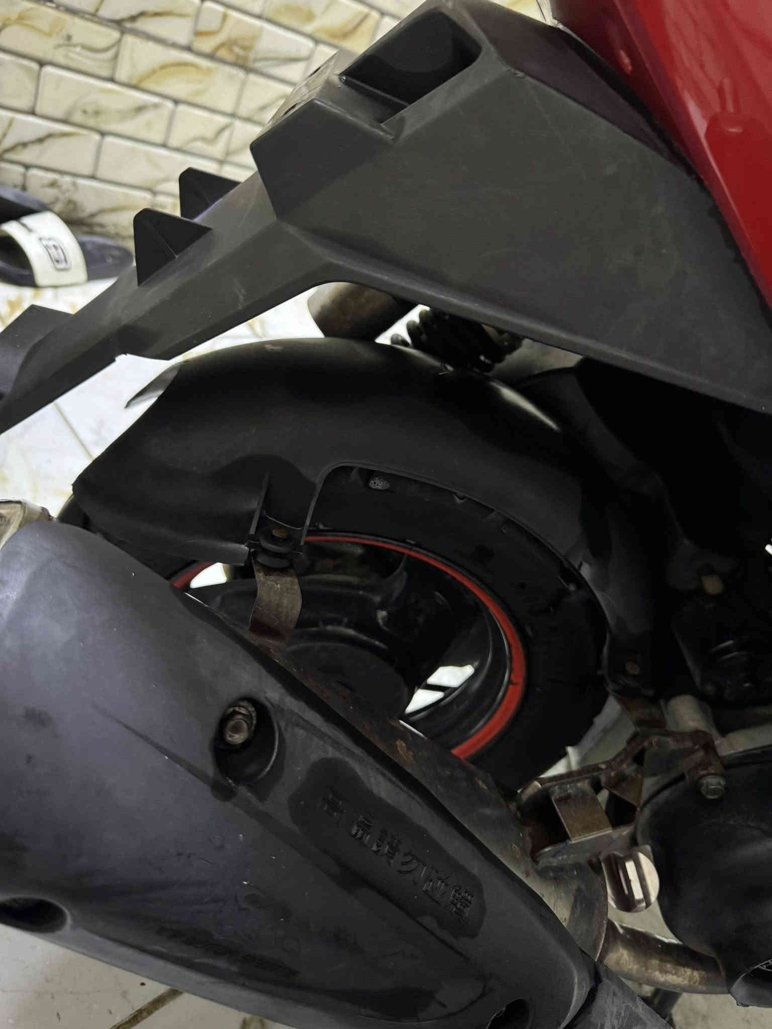 ‏سلام عليكم دراجة لمبة دراجة وكالة دراجة ما مفتوح برق بها واحد ما ملعوب مكينة تها دراجة مكينة 0تها 55 بلادي ما نازلة من الحاوية صار لها خمس ايام بيها تزويد ترزي الدراجة اللي بها رياضي دبل خلفي صال أصلي ما بها شي تجاري الدراجة نصبه وجمال اللي يأخذها ما يخسر***********
