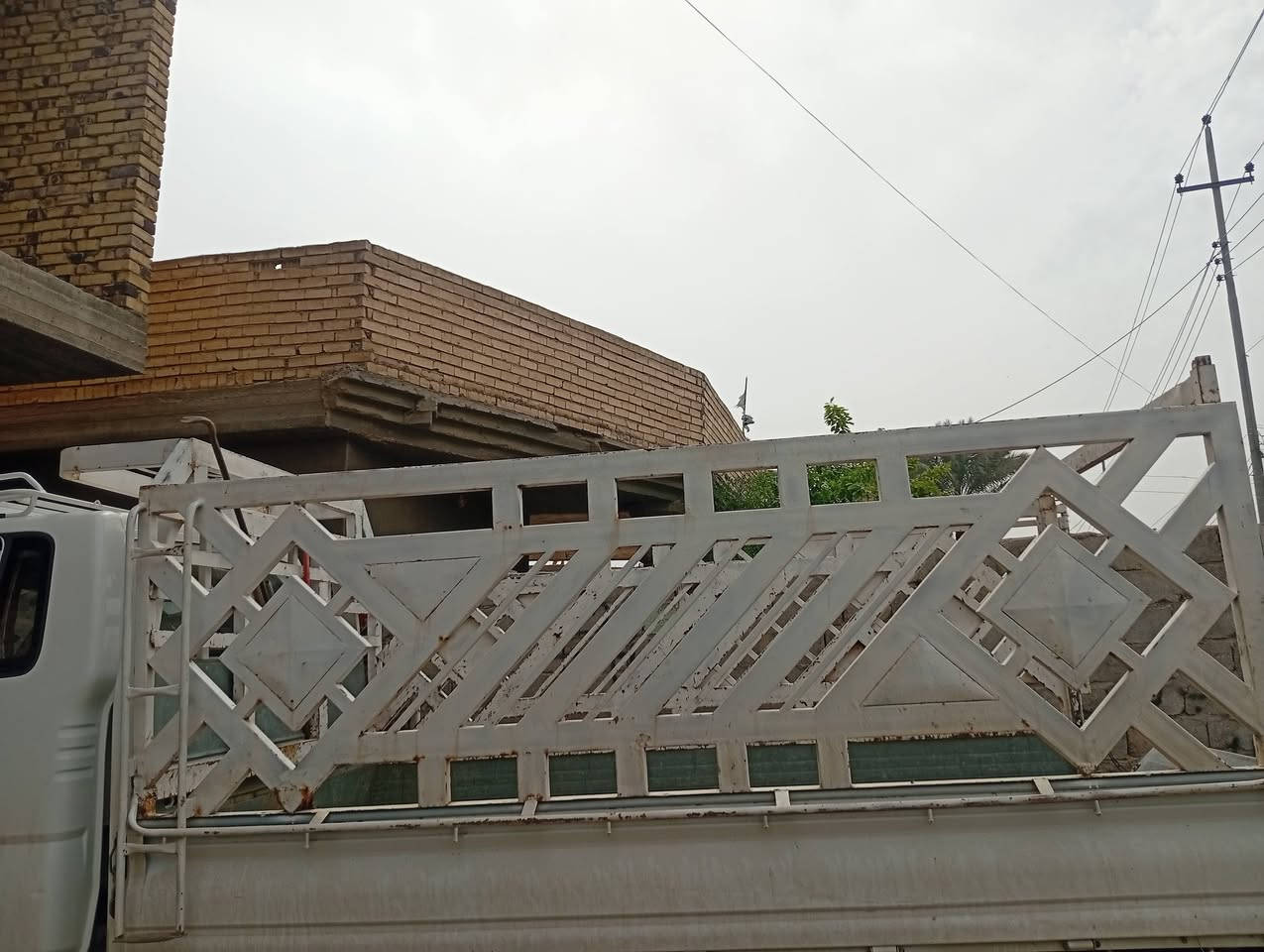 اسلام عليكم شباب هذا محجر كيه فحل للبيع كامل كبل الشغل نضافه كدام عينك ارتفاع 95 السعر 350 وبي مجال قليل مكانه بابل حله ***********
