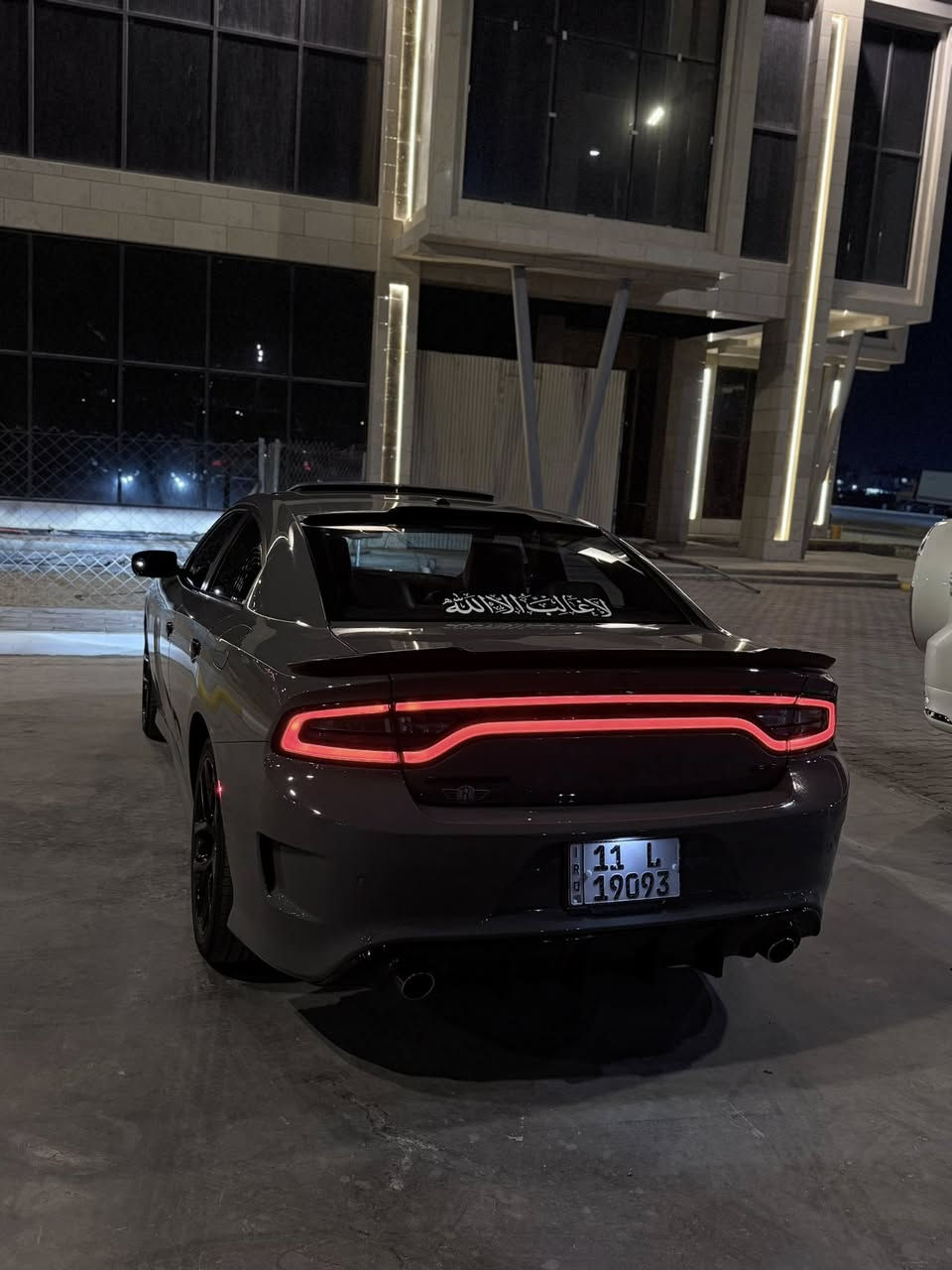 السلام عليكم تشارجر 2023 خليجي 3.6 gt بلاس هارلم
المواصفات 
وكاله هارلم 
فتحة سقف
رادار امامي جانبي 
ويل 20
مثيت سرعه تفاعلي 
شاشه كبيره 
تحديد مسار 
تشغيل عن بعد
بصمتين 
مري قلاب 
اضائه LED داخليه تفاعليه 
كراسي كهرباء خزن ميموري 
كشن تدفئه تبريد مخمل حضن 
عداد السرعه 30 الف كيلو قابل للزياده 
منظومة صوتيه Alpine
السياره عليها طبقة حمايه نانو سيراميك 
السياره كفاله عامه ما عده بارد في باب خلف السائق ما مبين نهائيا السياره بأسمي تحويل ثاني يوم 
مكانها الكوت رقم بغداد 
للاستفسار الاتصال على الرقم 
***********
