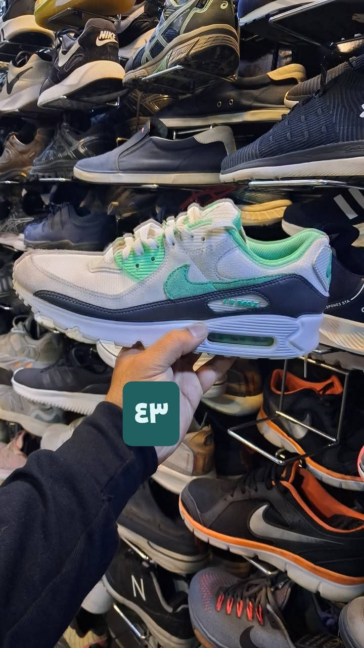 السلام عليكم
احذية باله اصليات
سعر 25 الف
مكاني بغداد شارع حيفا 
نزله ملعب نادي الزوراء مقابيل معمل ثلج
يوجد توصيل للكل ***********
