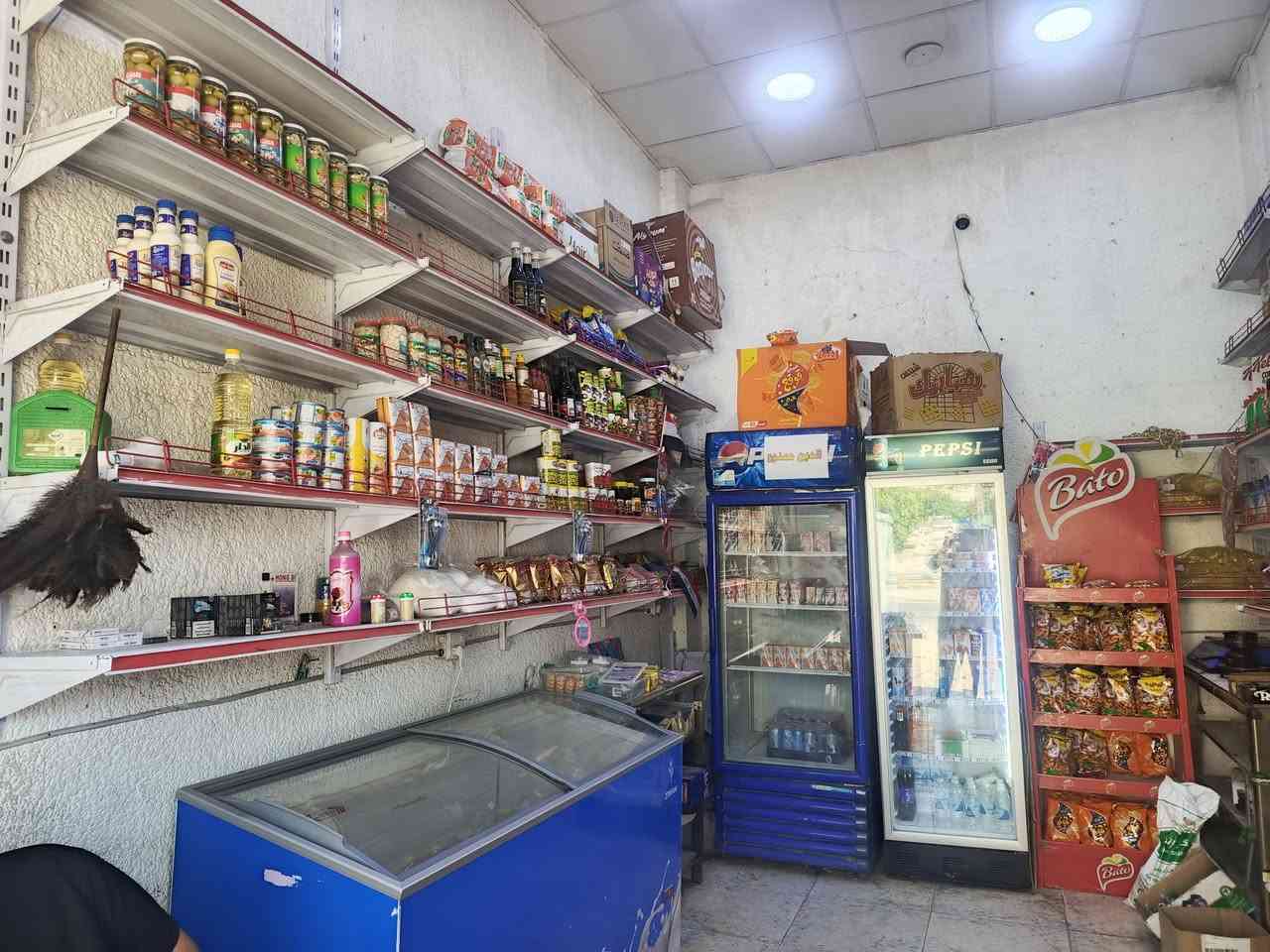 السلام عليكم اسواق للبيع مكانهه الشعله الرحمانيه على شارع 60 اسواق خير من الله للستفسار ***********
