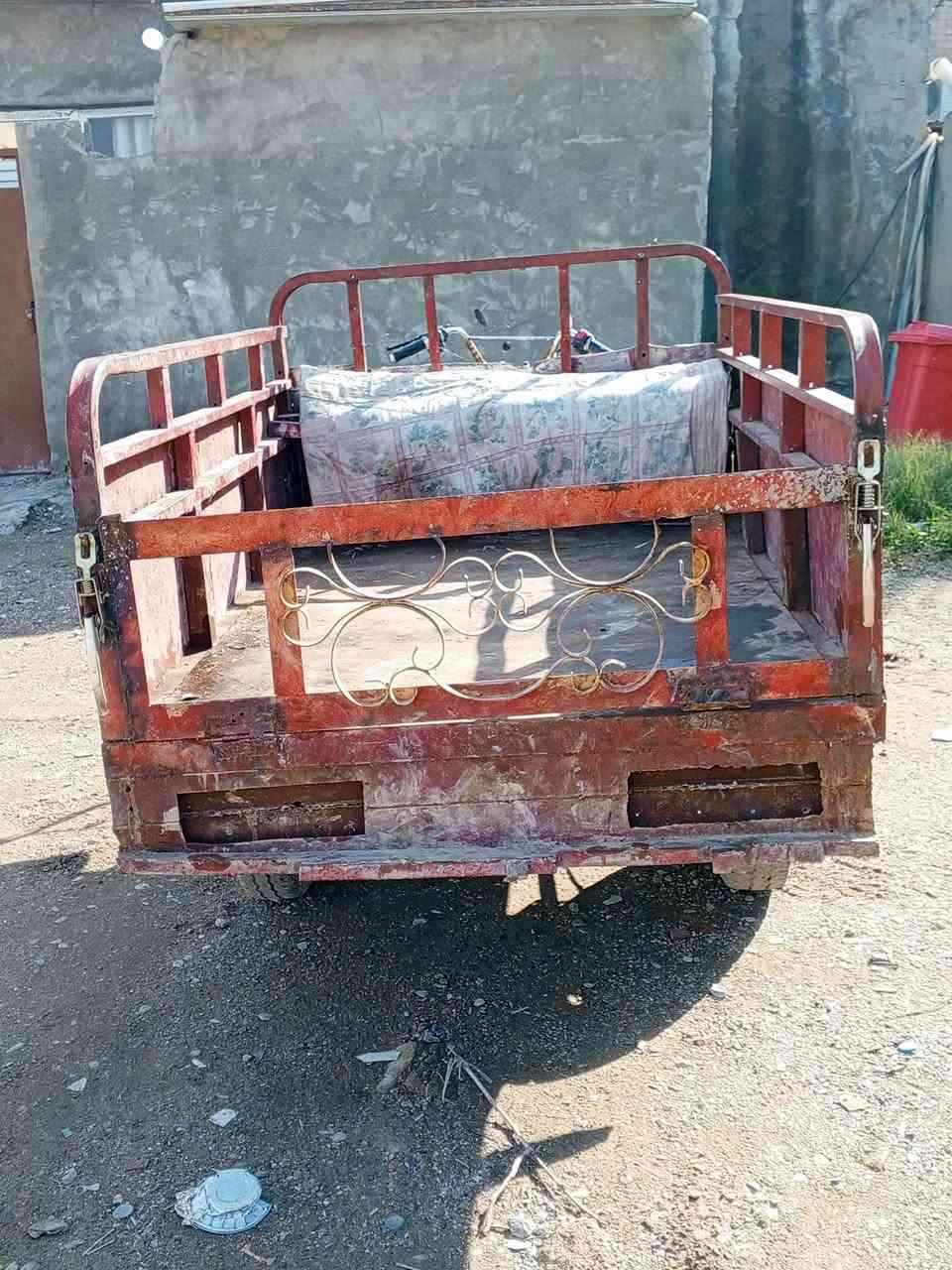 ستوته البيع السعر 600 المكان بعقوبه  الرقم ***********
