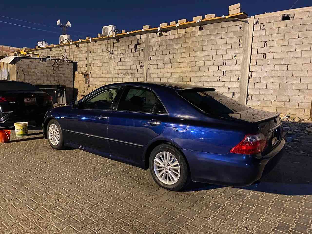 السلام عليكم شاهينه ٢٠٠٥ بسمي تحويل ثاني يوم كفاله من الكص ونقل جثه وضربه القويه صابغ جاملغات الخلفيه والقماره سسب الجراد حداده كير اكسل والمحرك بي دخنه منضوم فابريتر وراديتر وياه مشتريه باقي بس كمبرسر توني معمره بس ضروف ارد بيعه ***********مكاني البصره سعر ١١٥ مستعجل على بيعه
