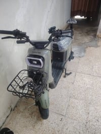 دراجة ار8 • للبيع