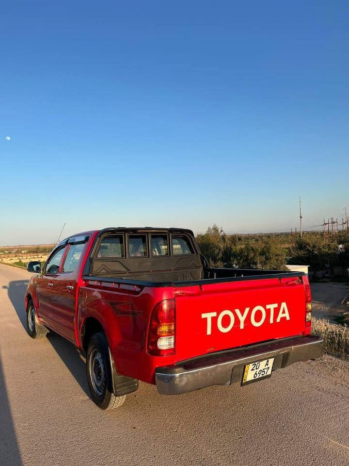 للبيع او مراوس تيوته موديل 11 شاصي 19 جديده 
بيها بس قطعه صبغ ‭0775 860 4941‬
