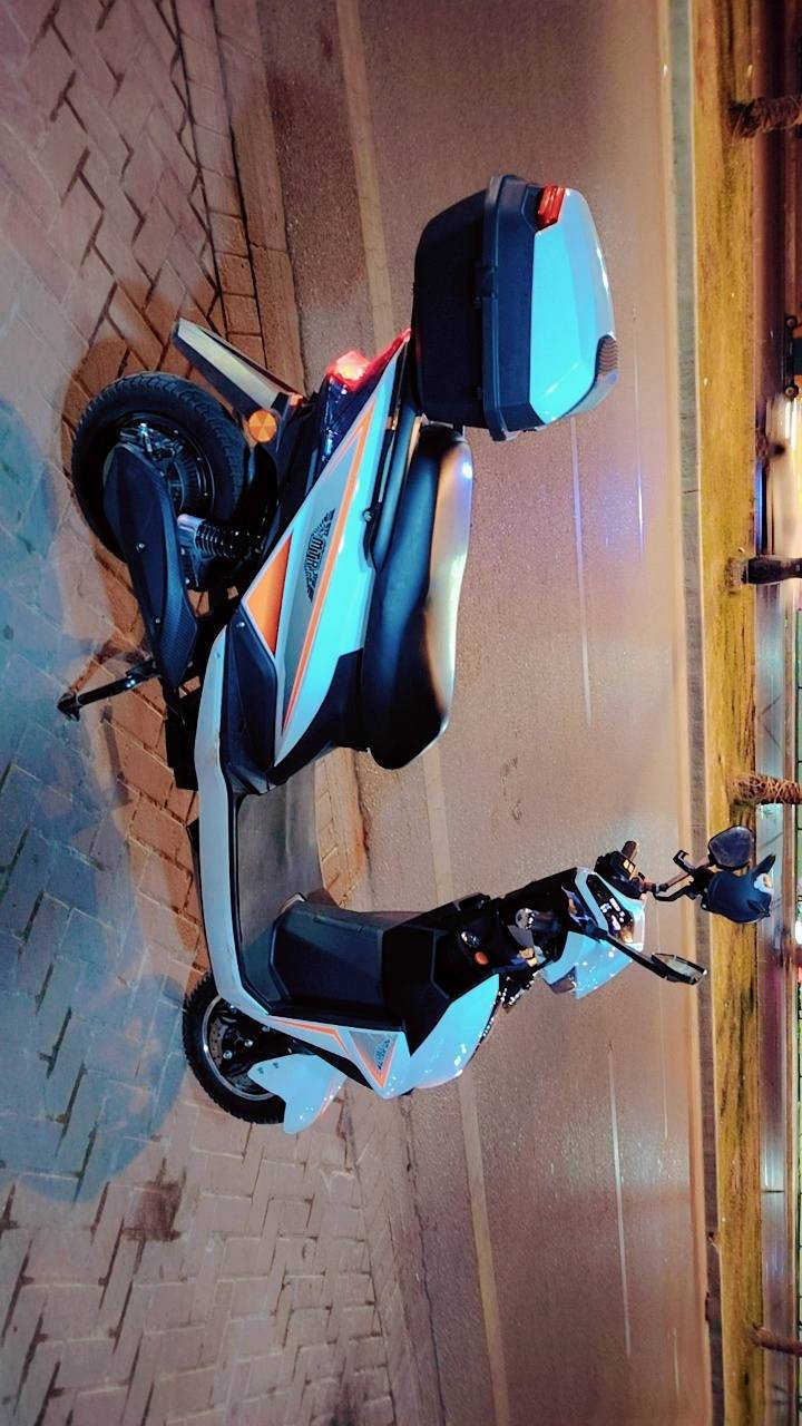 السلام عليكم
دراجه MTR
دراجه نضيفه وخير من الله 
حجم الملف 1500
بيه طخه وموجوده بالفيديو
دراجه استعمال طالب
السعر775 الف وبيه مجال
الرقم ***********
