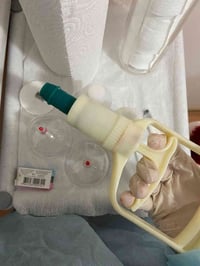 حجامة نسائية • حجز