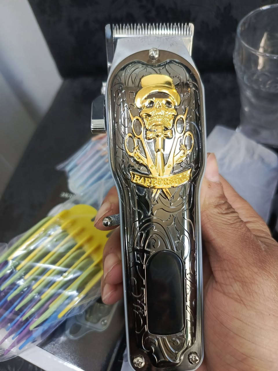 مكينه حلاقه جديده بدون استخدام كسر كارتون مكاني بغداد واتساب ***********
