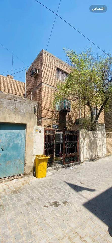 بيت للبيع
المساحة 90 متر شارع المسبح شارع روضه المقدام البيوت الجاهزة مال دوله الي وزعوهه للمهندسين
تفاصيل
واجهه 6
نزال 15
كراج صغير
2 باب استقبال وصاله
3 صحيات
(الطابق الارضي) صاله وستقبال وصحيات خارجي وداخلي ومطبخ
وغرفه نوم كبيرة
(الطابق الاول) 2 غرف نوم +صحيات
(طابق الثاني) غرفه نوم + سطح
***********متوفر واتساب وتصال مباشر
لا تعلق وتكلي شكد السعر هذا رقم واتصل لو تجي خاص بغداد, العراق
