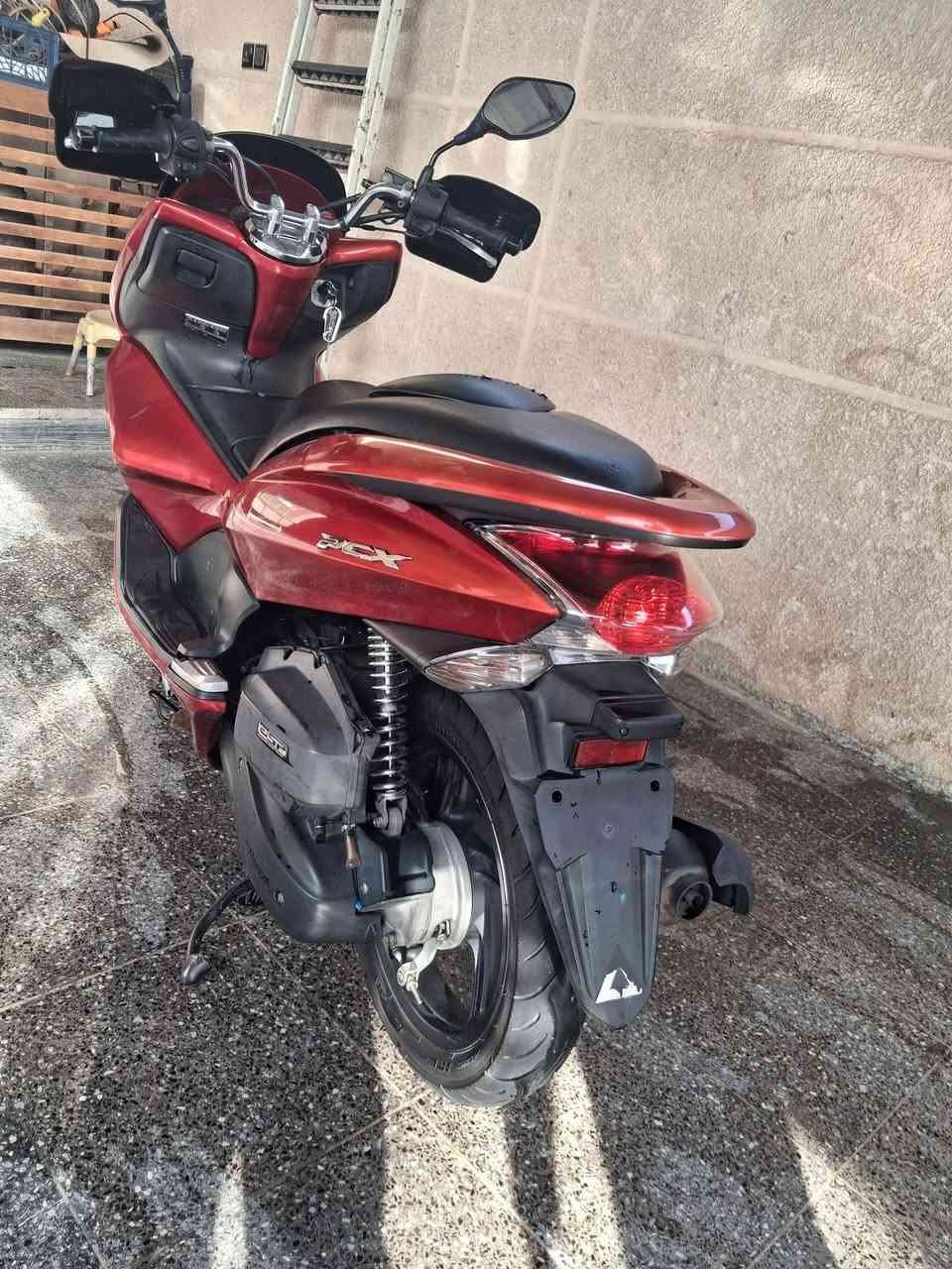 سلام عليكم
دراجة بي سي كس جيل أول ياباني حساس ازدحام حساس ستان فول  جدادة ماشية 17
دراجة جديدة بل كارتون أوراق المكاتبه موجودة كتلوكات وعدة جديدة بمعنة الكلمة السعر 13ونص وبيهة مجال مكان بغداد رقم‏***********
