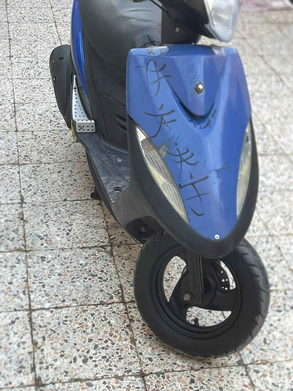 ‏سلام عليكم ماكس عدلة محرك ما مفتوح دراجة نظيفة السعر 750 دراجة كفراتها ملاك مكان بصره كهربائيات شغالة ***********￼
