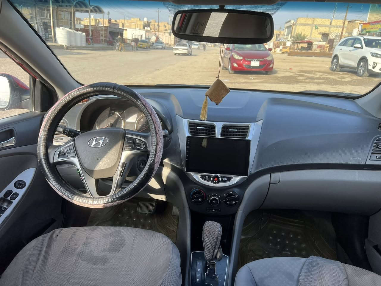 السلام عليكم للبيع اكسنت 2013هاش باك محرك 1600 السياره جاهزه  مابيه نقص مكينه كير وحداديه خير من الله باتري جديد تبريد تدفئه رقم مثنى بأسمي  مكاني  الشطرة ***********السعر 75 وبيه مجال قليل
