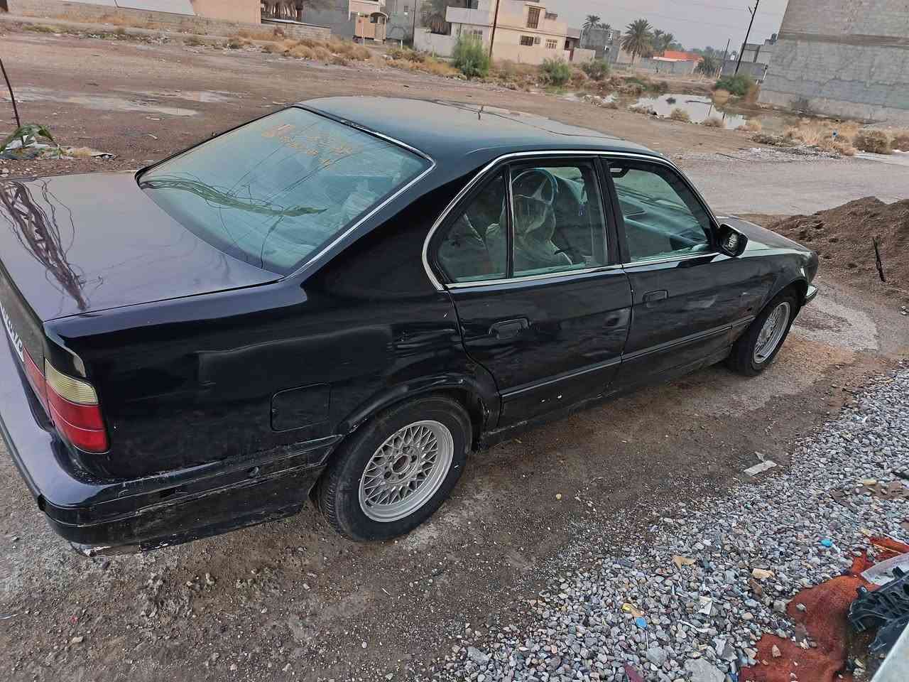 السلام عليكم للبيع  BWM 525
موديل 90 
رقم بغداد الإنكليزي
 بسمي سنويه 2030
هزة جديده
مشروع وطني 
سياره خير من الله
صدر امامي جديد
دوشمه ارضيه جلد
دوشمه كشنات
سعر 36 وبيهة مجال 
رقم لهاتف ***********
