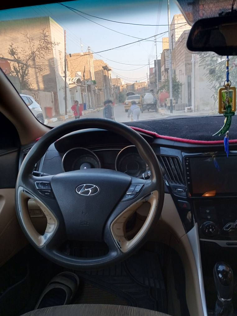 هونداي سوناتا موديل 12 امريكي جي دي اي سياره جاهزه ونضيفه ماعدا صار بيه ضعف بل مكينه يحتاجله نص طابوكه كتاب الفحص بلصور السعر 70 قفل الاتصال على الرقم *********** العنوان ناصريه مركز ناصرية, ذي قار
