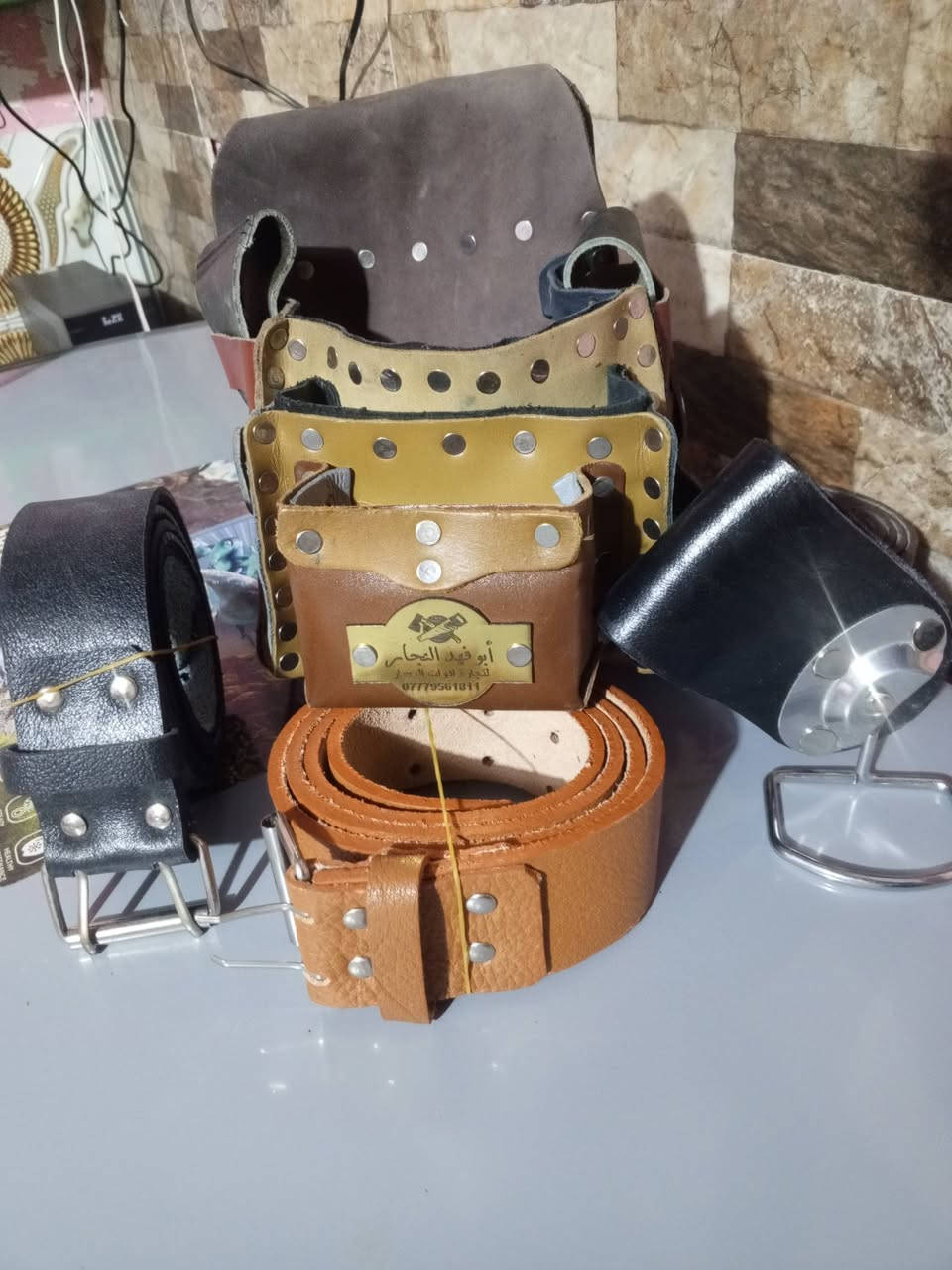 #النجارين
وفرنالكم اجود انواع المطارق المصري  
وفرنالكم جاكوج مصري بطول ٥٠ سنتيم 
يحتوي عله ثلاثه انواع 
🔥( دائري ، مصفح ، مربع ) 🔥
حرجايه مصريه ٣ جيب الكبيره 
و٢ جيب العميقه 
حزام جلد  حلقه جاكوج جلد
يوجد توصيل جميع محافظات العراق ..مجاني.. 
🇮🇶 
للحجز مراسله الصفحه او اتصال
***********   واتساب 
***********   واتساب
ان شاءالله الرزق الوفير للجميع
