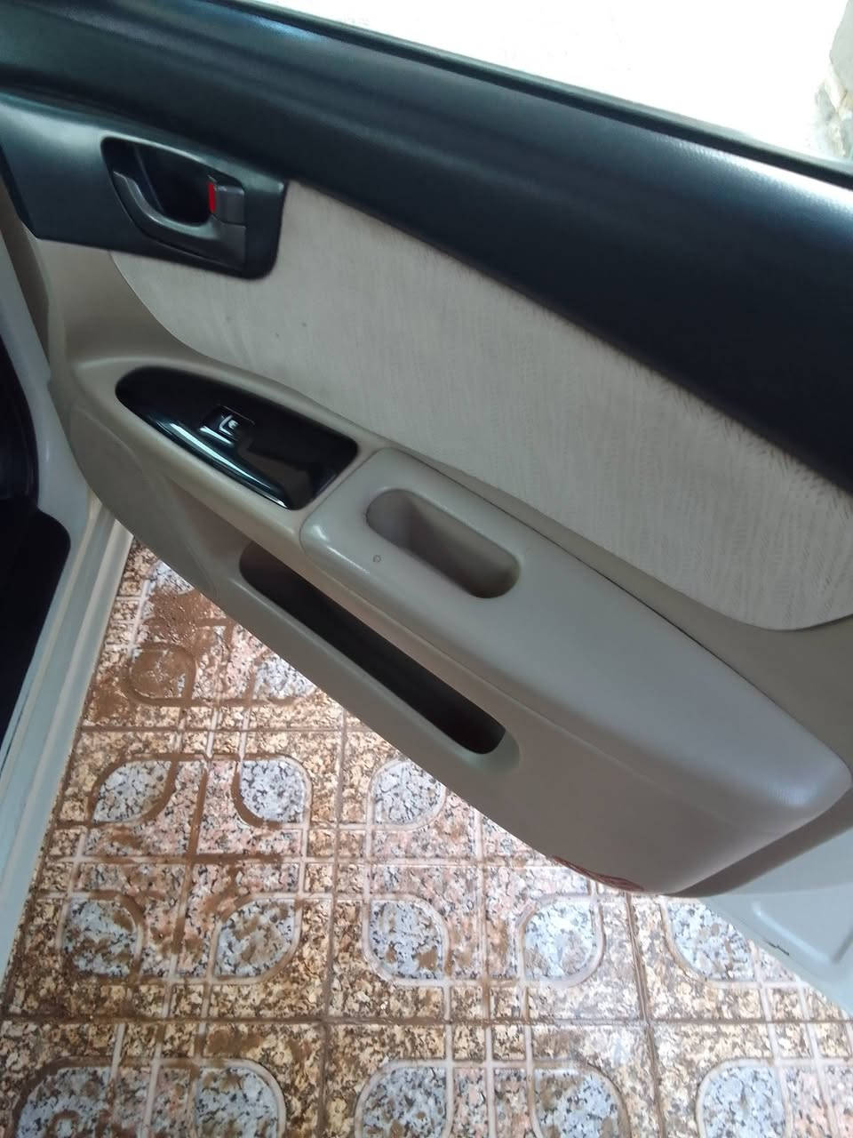 سلام عليكم ورحمة الله وبركاته. كيا اوبتيما خليجي 2010 محرك 2000 لاتنقيص ولاتبخير رقم سليمانية الجديد سنوية لغاية 2030 هزة جديدة السيارة فول مواصفات عدا البصمه فتحة سقف اشاير بالمري حساس خلفي تحكم حدادية جديدة تبريد ثلج مع تدفئة كير اوتماتيك مع كير عادي السيارة مكفولة من الصبغ والتبديل والحالوب والخياس عدا بارد بسيط   تريد تحويل تريد وكالة. السعر 132 مجال بسيط. هاتف ***********.  المكان بابل
