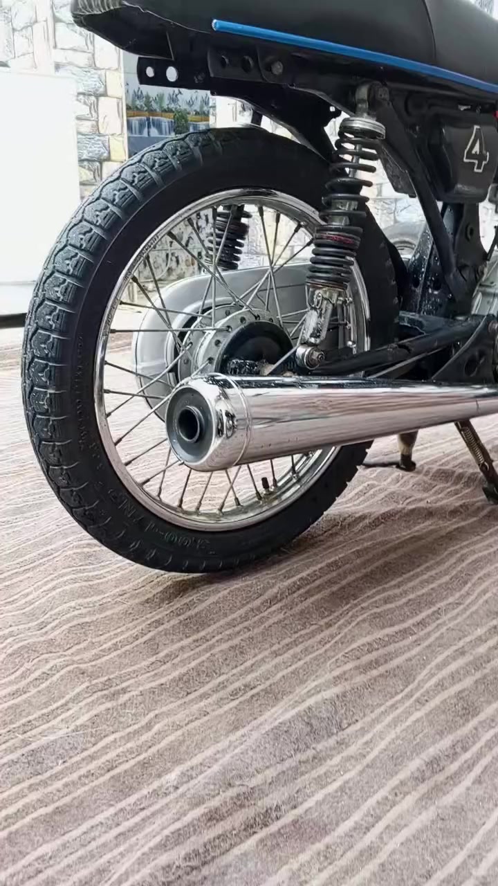 سلام عليكم. دراجة نامه كلك للبيع محرك مفتوح السعر 450وبيها مجال للطيبين مكاني ناحية الفضليه والشراي بي خير ويددلل الرقم ***********
