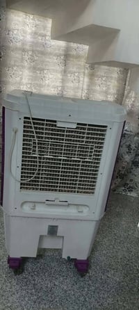مبردة • نظيفة • قابل تفاوض