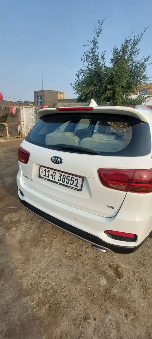 سورنتو ١٩ خليجي مكفوله كفاله عامه
المحرك: V6 
عدد الركاب: 7 ركاب
شاشة معلومات وترفيه: كبيرة تدعم Apple CarPlay و Android Auto
كاميرا: خلفية
حساسات: أمامية وخلفية
مقاعد: جلد
تحكم المقاعد: كهربائي للمقاعد الأمامية
تكييف: تلث قطع
ميزات إضافية: بصمة تشغيل، اضاءة داخلية LED،  
ماشيه ٩٠ 
سيياره بسمي مداور ثاني يوم 
السعر ٢٥٥
العنوان السماوه قضاء الخضر 
رقم 
‏‪***********‬‏
