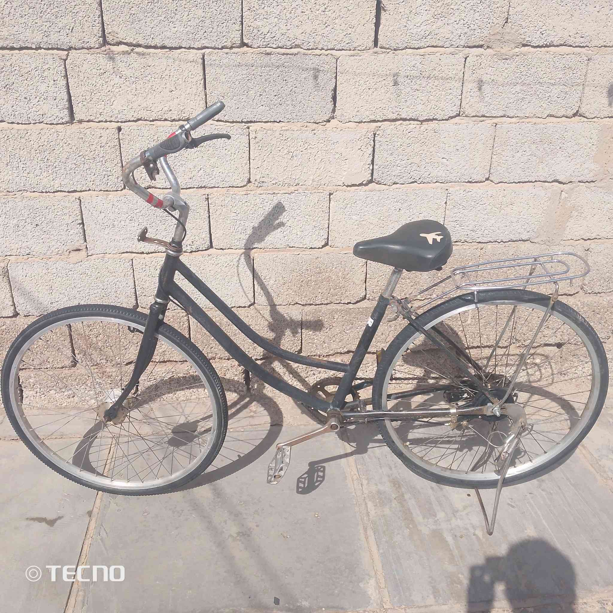 السلام عليكم بايسكل للبيع حجم 26 السعر 70 وبي مجال قليل مابي اي عيب بس الزنجيل طويل ويفلت المكان واسط قضاء الحي. الشري يجي خاص (حتلو مراوس باسكل هم 26)


**إذا كنت صاحب هذا الإعلان وتريد حذفه لأي سبب، رجاءا أرسل رسالة إلى الدعم الفني**