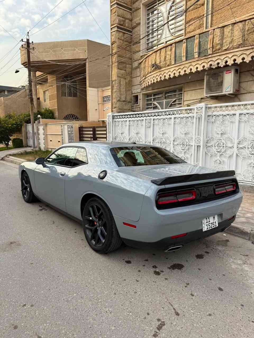 السلام عليكم
جالنجر GT بلاك توب 2021
لون سموك
بدوون ايرباك بدون شاصي بدون لغد
حادثهة بسيط جاملغ وبنيد صبغ 
ماشية 47 ميل يعني 76 الف كيلو
مواصفات عادية
شاشة وسط و شفتات ستيرن
وحساسات خلفية
كير مكفول مكينة مكفولة بدون فتح 
مبرمج مراوح
السيارة ناصبة و كاعدة ومعتني بيهة
وهذا رقم الشاصي 

2C3CDZJG4MH670660

عنواني حي الجامعة او زيونة
احمد
***********
