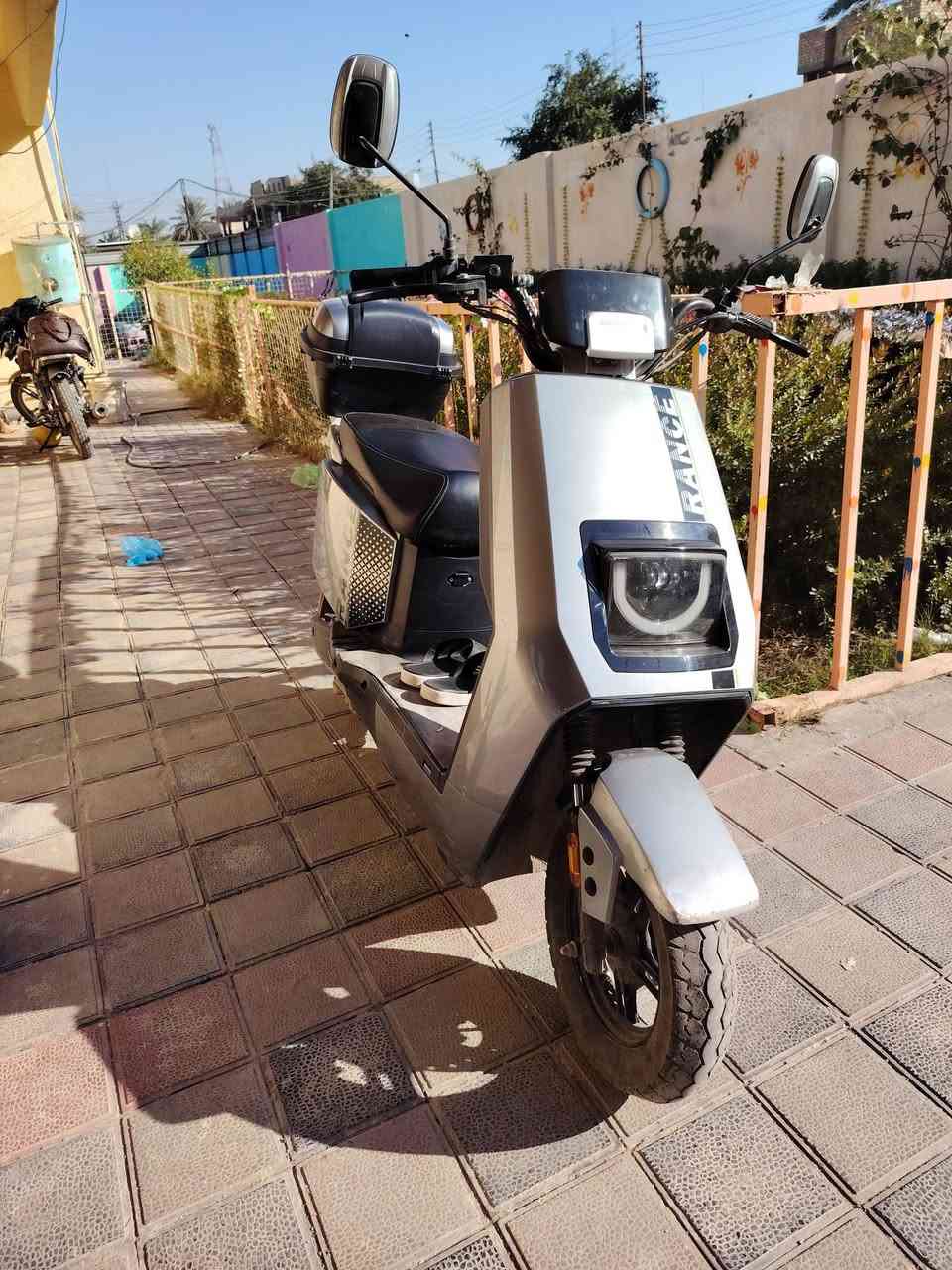 دراجه رانج للبيع ٦ بطاريات ملف نحاس بطاريات اخت الجديده مو جديده ركزو نضافه الكشر 95 ٪ كل كهرباياتها شغاله اشاير ضوه بريك ضوه امامي خلفي كلها لد السعر 500 بدون عمله

*********** بي واتساب
