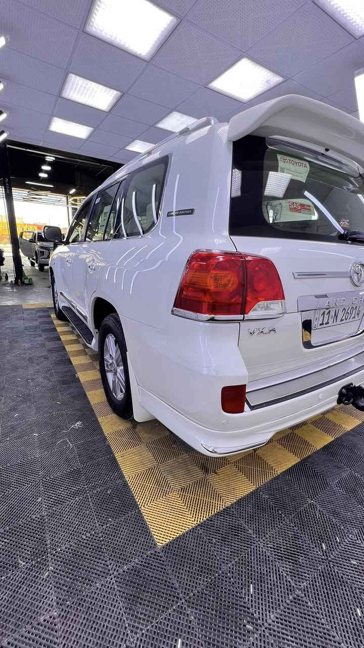 سلام عليكم
لاند كروز موديل 2012 VXR مكينه 5700

السيارة بدون صبغ كير مكينه شرط برغي ممفتوح بيها كفاله وجديده بمعنى الكلمه حته شخوط مابيها 

مواصفات هوايه بيها 

تخم تاير جديد دلوب ياباني جديد 

السعر 360$وبيها مجال 

الشراي يتصل غير متواجد على الفيس 

***********

ديالى بعقوبه
