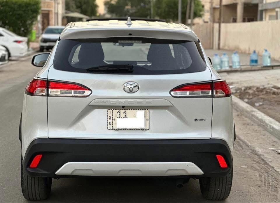 كورلا كروز 2024 هايبرد ماشيه 9 الالف جديده جدًا
رقم بغداد بأسمي بدون صبغ او بارد  

السعر 173 ورقه  للاتصال ***********
