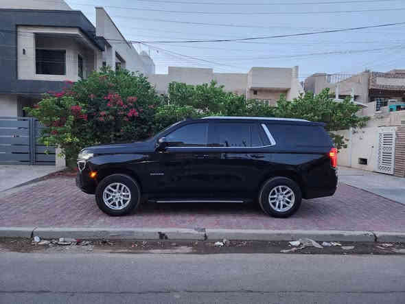 السلام عليكم تاهو  LSخليجي موديل ٢٠٢٢ للبيع مكفوله من الصبغ والتكحيل امبدل بيها كام شفت ماشيه ٦١ الف قابل للزياده باسمي السعر ٤٢٥ للاستفسار ***********
