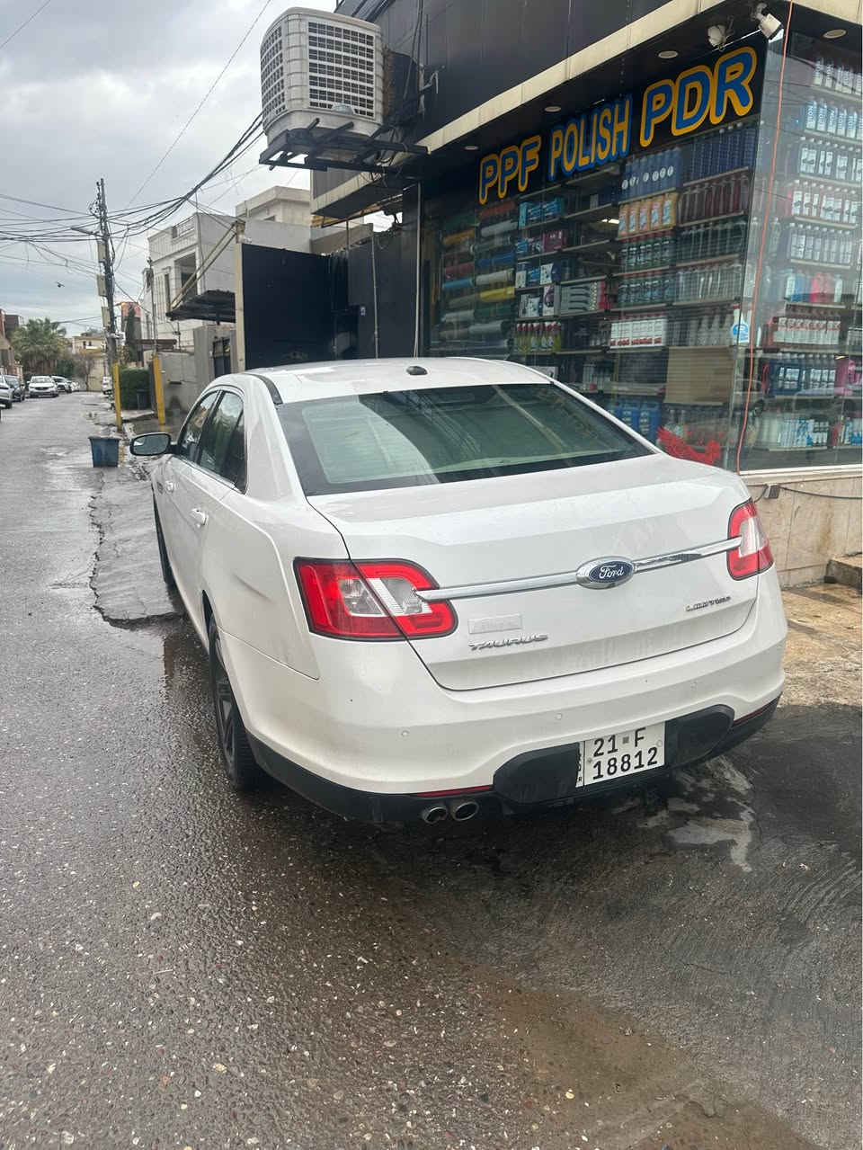 فورد توريس موديل 2010
فول فوول مواصفات كشن مصاج 
٢ بارجه ى بس په مپه 
هه موو شتى تازه يه سعرى 
سعرى 108 وه ره قه 
*********** أربيل, العراق
