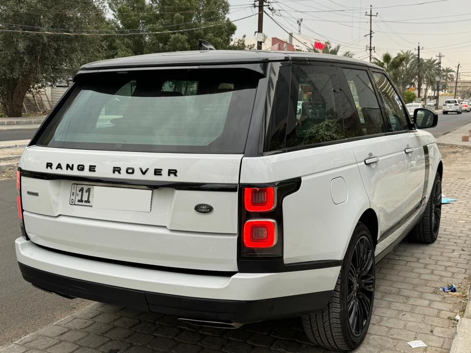 Range Rover Autobiography 2018
السلام عليكم ورحمة الله وبركاته 
‏Range Rover vouge autobiography  
الموديل / 2018 .
ابيض ، داخل احمر .
سلندر 8 سوبر جارج. 
اعلى المواصفات VIP. 
كشنات تحكم مساج ، تدفئة ، تبريد. 
شاشات خلفية. 
دوسات كهرباء. 
ابواب ٤ شفط. 
HUD عارض معلومات الزجاج الامامي. 
الرقم /  بغداد .
المسافة المقطوعة / ( 75 ميل ) . 
بدون حادث او ضربة. 
تفاصيل اخرى / حالة السيارة جيدة جدا بدون اي نقص ، السيارة داخلة سيرفس كامل + تخم تاير جديد
السعر / 55 الف دولار  . 
الموقع  / بغداد  .
للاستفسار على الرقم ادناه  :- 
*********** 📞
