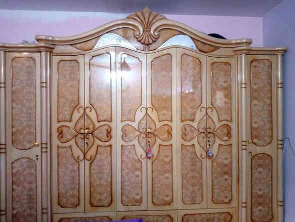 السلام عليكم ورحمة الله

غرفة مستعملة للبيع بحالة جيدة السعر المطلوب 500 الف وبي مجال للاستفسار اكثر ‏‪***********‬‏
