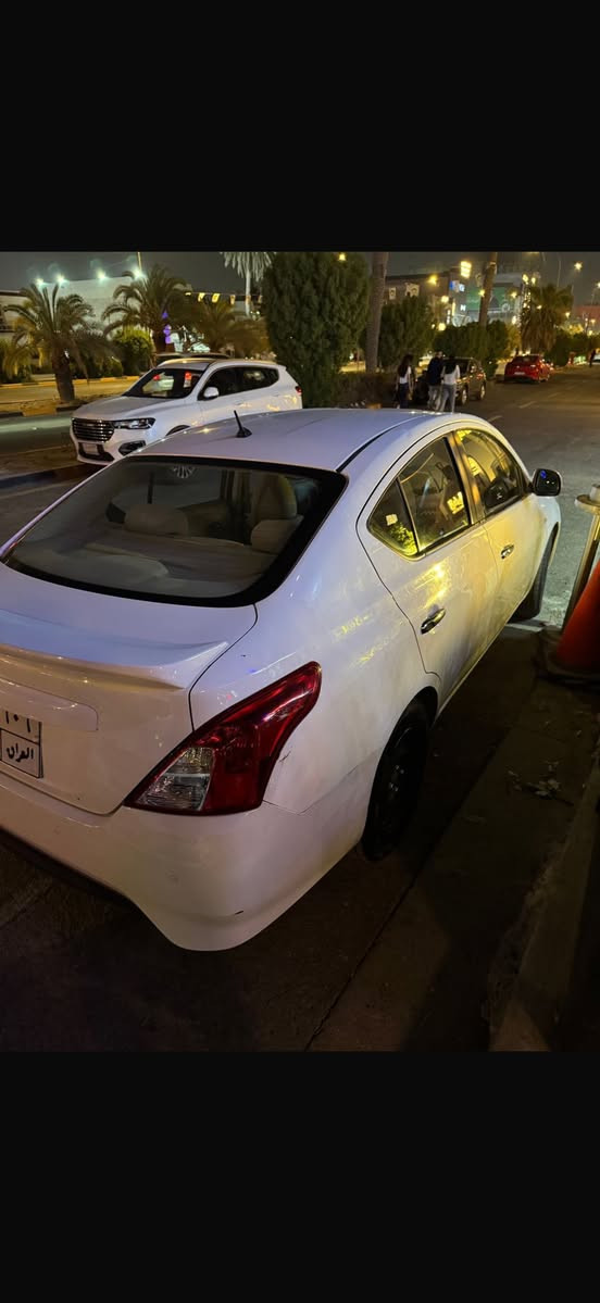 السلام عليكم
للبيع
نيسان سني 2022 هندي
سياره رقم اربيل شرط التحويل
بيهه قطعتين صبغ،  جاملغ وباب بدون دواخل وبيها شويه  بارد بالصندوق 
سياره گير ومحرك وصدر وتبريد وبلكات وتاير كله جديد وشرط
باتري جديد سلف جديد
سياره نضيفه جداً وجديده ما متعوبه 
ماشيه 50 الف كيلومتر فقط
السعر 105
  مكان السياره بغداد اليرموك

***********
