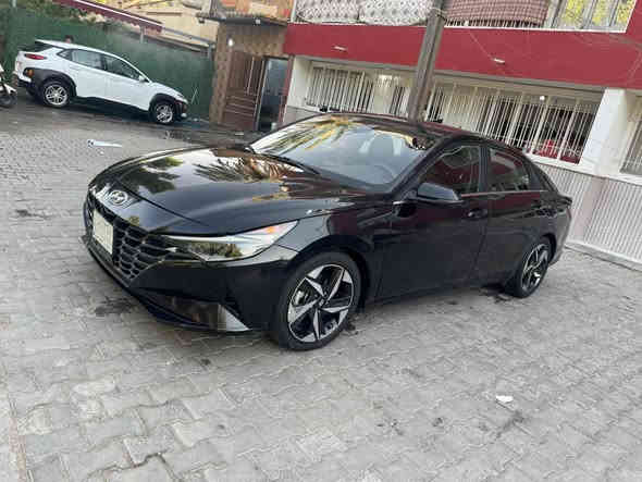 للبيع النترا 2022 هايبرد فول مواصفات لمتدد حادث موضح بالصور صفحة السايق طخة بسيطة بدون دواخل بجم كبس تخم تاير صدر ومكينة وكير خير من الله تبريد ثلج ماشية 72 الف السعر 139 مكان السيارة بغداد للاستفسار ***********
