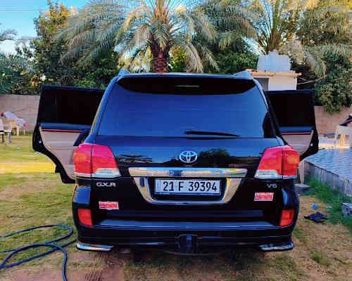 ٢٠١٤ ساز مكفولة ماشية ٢٠٨ ألف كامل مواصفات باج تضليل رقم سليمانية 
سعر 410
مكان السيارة ديالى الخالص
***********
