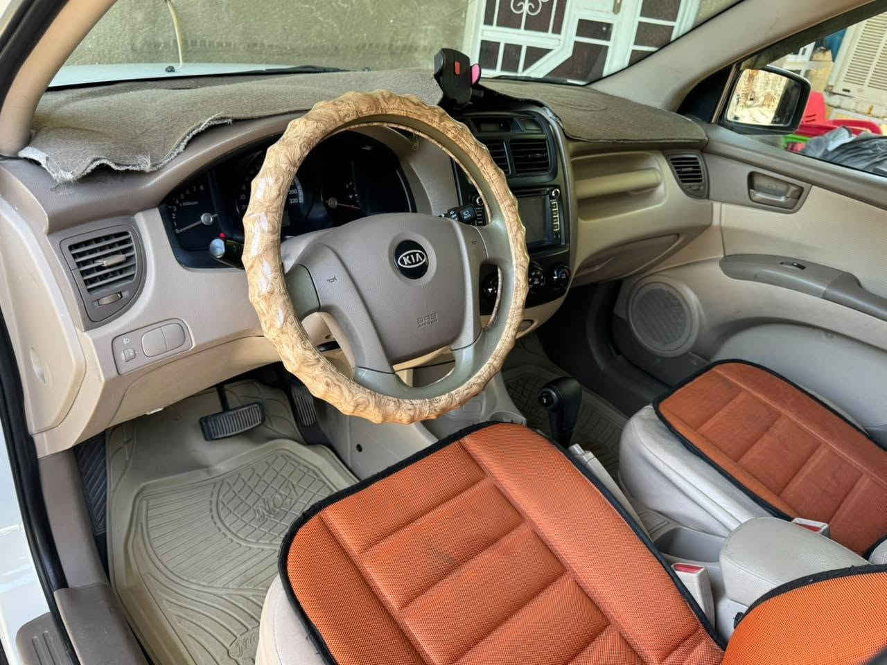 السلام عليكم
سبورتج ٢٠٠٩ خليجي  السنويه باأسمي  الرقم بغداد الدولي الجديد تحويل مباشر  داخل بيجي  كير مكينه مكفولات  ماشيه ١٧٨٠٠٠ سياره حلوه وكامله متصرف عليها ولافلس  السعر ١٢٠ وبيها مجال  للاستفسار 
***********    واتساب
