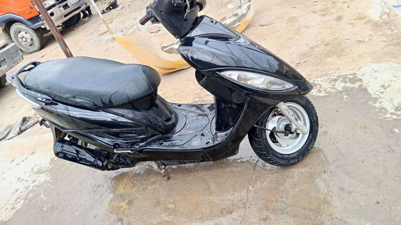 كامكو للبيع درجه كلشي ماعيزه نكره سلف 400 وبيه مجال بسيط
مكاني نجف حي الانصار 
***********
