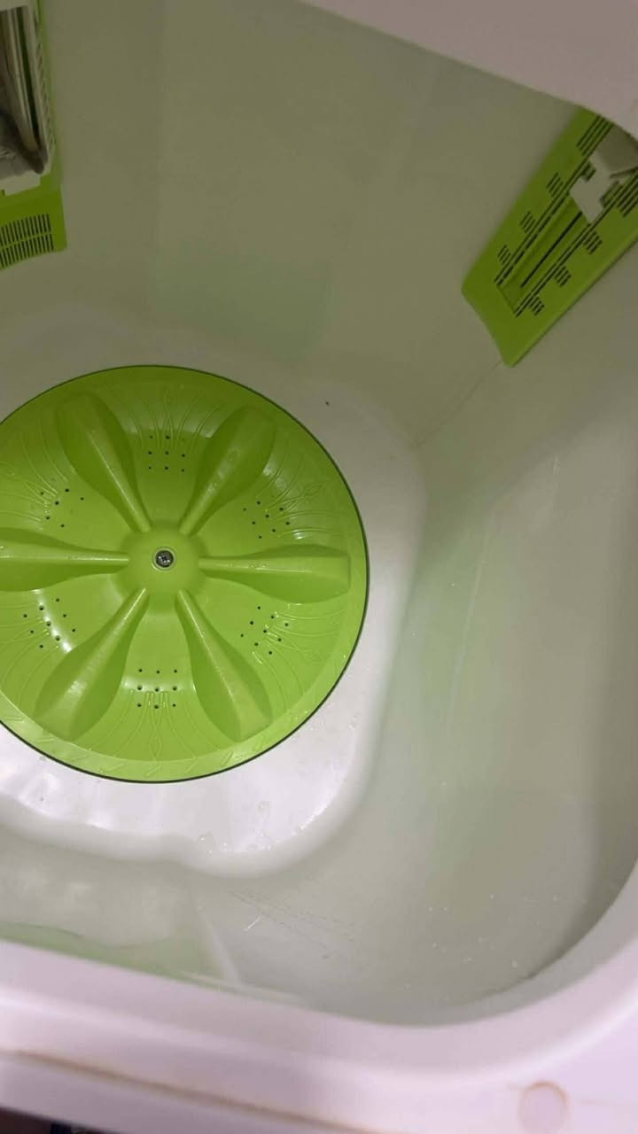 غسالة نوع هيتاشي حجم ٢٢ كيلو تغسل بطانيات جديدة بعدها سعرها ١٥٠ العنوان بغداد حي القاهرة


**إذا كنت صاحب هذا الإعلان وتريد حذفه لأي سبب، رجاءا أرسل رسالة إلى الدعم الفني**