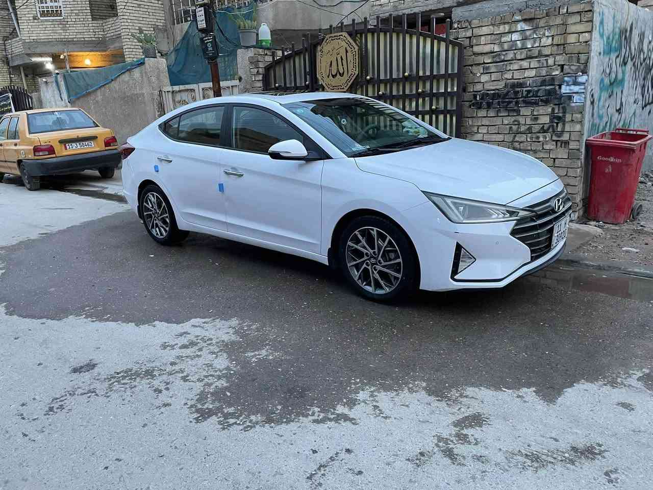 النتره خليجي موديل 2019
السياره فول موصفات 
السياره بيه ضربه خلفيه جاملغات خلفيه والجنطه 
السياره جديده بمعنى الكلام
السياره كير محرك تبريد حداديه تخم تاير مكفول 
السعر (135)وبي مجال 
مكان السياره بغداد الامين النواب 
***********
