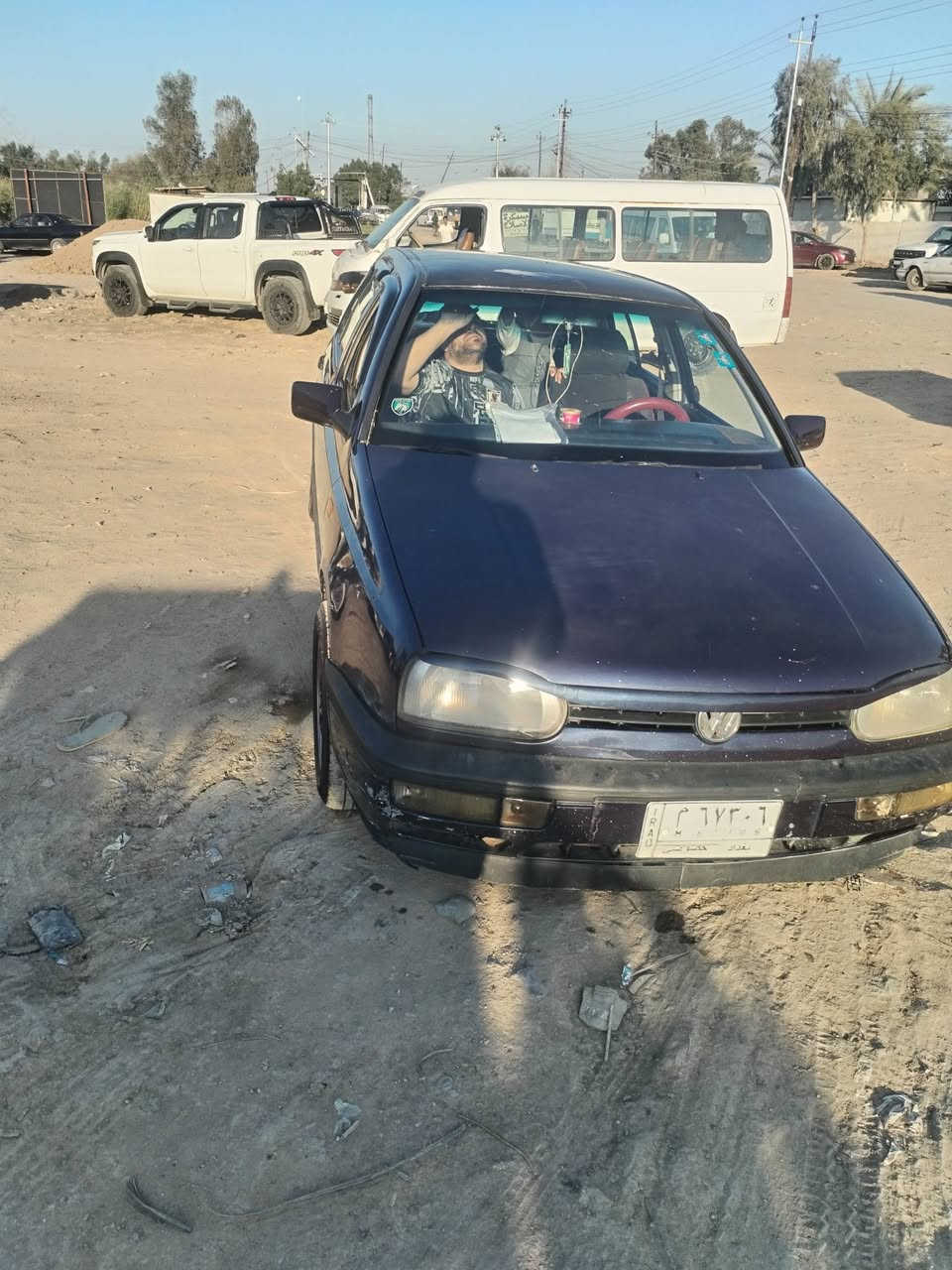 السلام عليكم كولف موديل 92 رقم بغداد    محرك 1800 كير عادي مكفولات تبريد شغال كهربائيات شغاله  سعر 40 وبيهه مجال عنوان بغداد بوب الشام رقمي ***********
