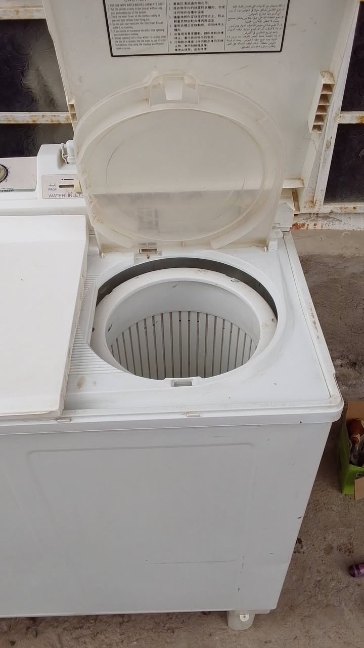 السلام عليكم للبيع غسالة هيتاشي الأصلي 11كيلو غسل وتنشيف شرط النظافة والفحص ب75 بيها مجال للشراي بداية شارع النفط الخاص مفتوح


**إذا كنت صاحب هذا الإعلان وتريد حذفه لأي سبب، رجاءا أرسل رسالة إلى الدعم الفني**