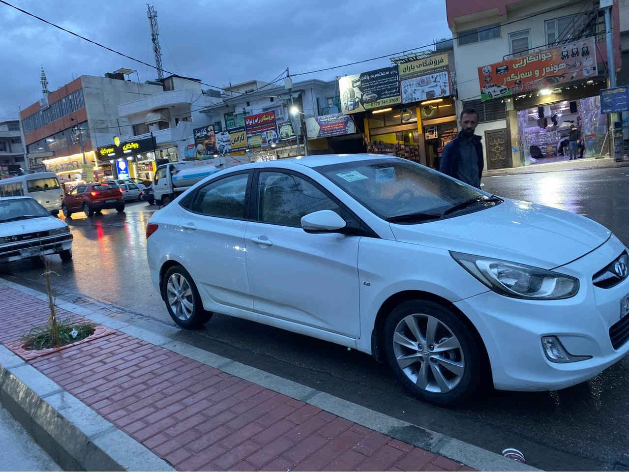 هۆندای ئەکسێنت ٢٠١٣
نرخ:97$گەڵا
ژ.م: ***********
بێ بۆیاخە بەس دۆسێکانی بۆیاخە
وەکو شەریکە ماوە تەوە 
سەنەوی تازەیە ئاوێنە ئیشارەت ناو زەرد چوار جام کارەبا 
دەبڵ گێرە گێڕ و مەکینە و تەبرید بە شەرت السليمانية, العراق
