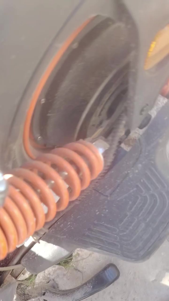 دراجه للبيع بسعر 550,000 مستخدمه لمده اسبوعين دراجه مع ضمان ثلاثه اشهر للتواصل مع  ***********
