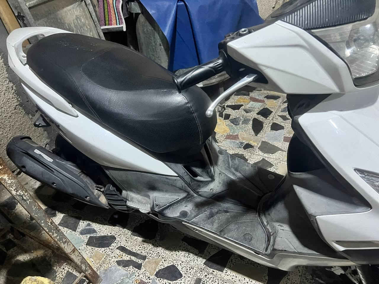 سلام عليكم دراجه جيتي ار دراجه كفاله عامه بكاني بغداد مدينة الصدر الي يريد يرأسني على هذا الرقم ***********
