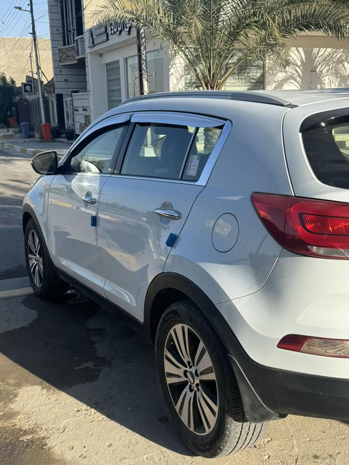 كيا سبورتج 2015
السلام عليكم

مكلف بالنشر

وارد خليجي 

ماشية 88 كيلو قابل للزيادة

محرك 2000 GDI خلييج

المحرك والكير و الصدر و الاطارات مكفولات

شاشه 

و تحكمات بالستيرن 

والمرايات شفط 

و التبريد والتدفئة خير من الله 

والاسبير منازل بعده بلادي 

بيها شخط بكد الاصبع فقط موضح بالصور و السونار مرفق بالصور 

والسنوية باسمي تحويل ثاني يوم

مكاني بغداد حي الجهاد

للاستفسار الاتصال ***********
