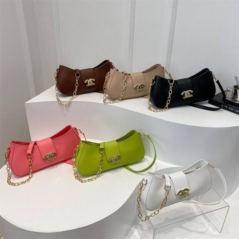 حقائب كوالتي
حجز واتساب  ***********
درزن 48الف 
رابط الجمله 
https://t.me/kozal111
