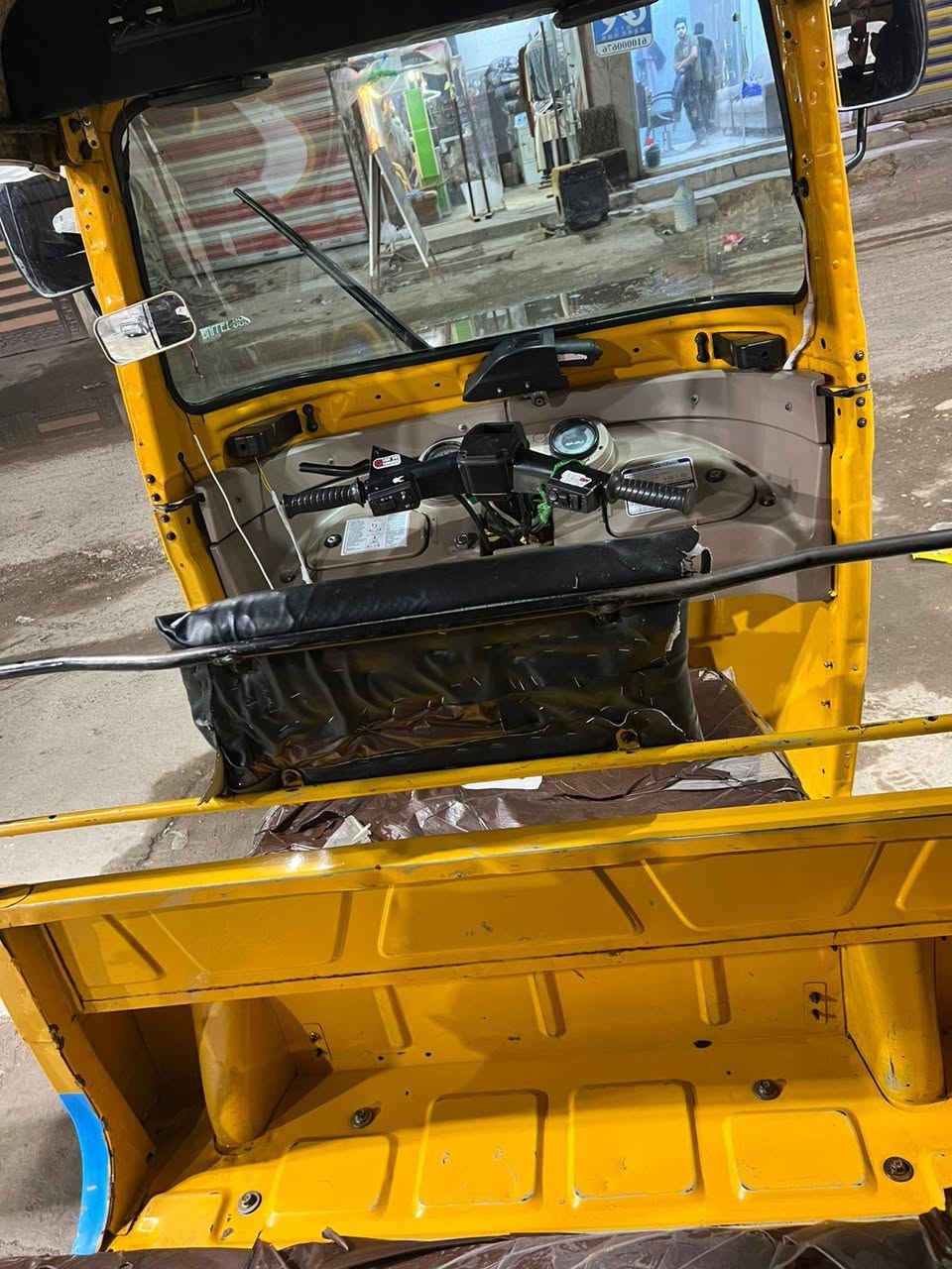 سلام عليكم 

تكتك موديل 2020 مرقمه رقم وسنويه رقم نكليزي تكتك خير من الله كشر يخبل بيه نصبه معمره بس دواسات وبيه بارد بل لغد موضح بصوره تخم تايرات جدد السعر 7مليون وبيه مجال العنوان الدوره رقم *********** واتساب متواجد فيس ممتواجد
